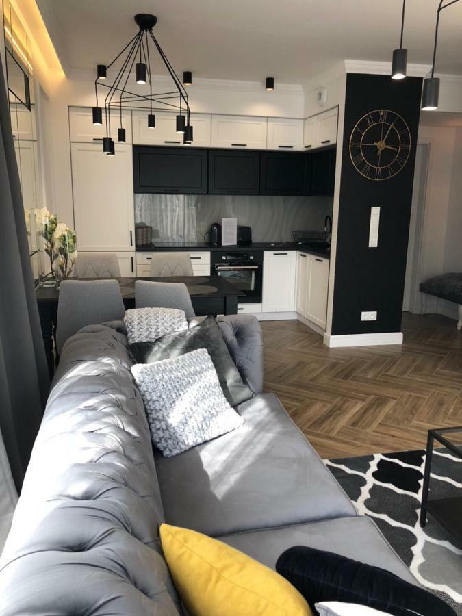 Family & Business Sauna Apartments No1 Lesny Nad Zalewem Cedzyna Unikat - 3 Bedroom With Private Sauna, Bath With Hydromassage, Terrace, Garage, Catering Options Kielce Bagian luar foto