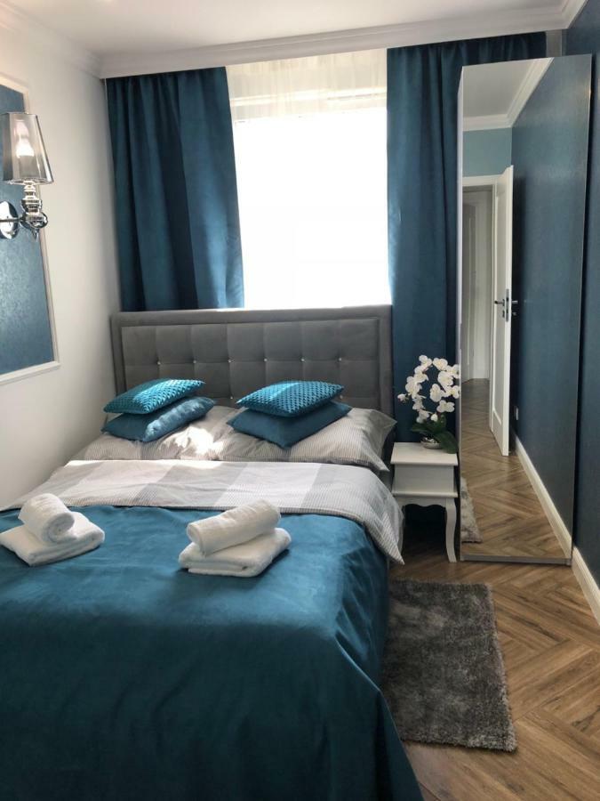 Family & Business Sauna Apartments No1 Lesny Nad Zalewem Cedzyna Unikat - 3 Bedroom With Private Sauna, Bath With Hydromassage, Terrace, Garage, Catering Options Kielce Bagian luar foto