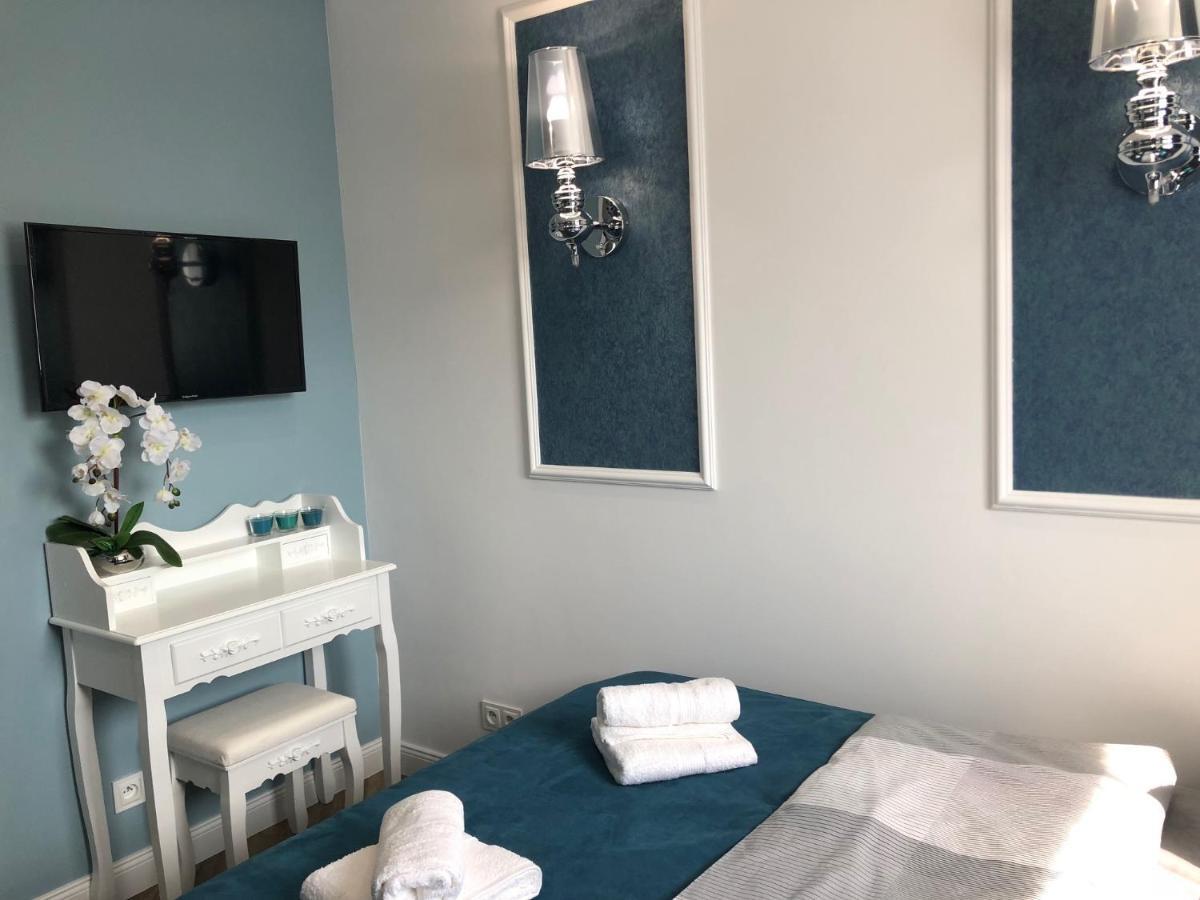 Family & Business Sauna Apartments No1 Lesny Nad Zalewem Cedzyna Unikat - 3 Bedroom With Private Sauna, Bath With Hydromassage, Terrace, Garage, Catering Options Kielce Bagian luar foto